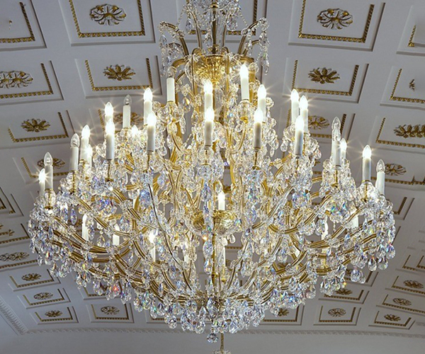 記事】シャンデリアの失敗しない選び方、5つのポイント